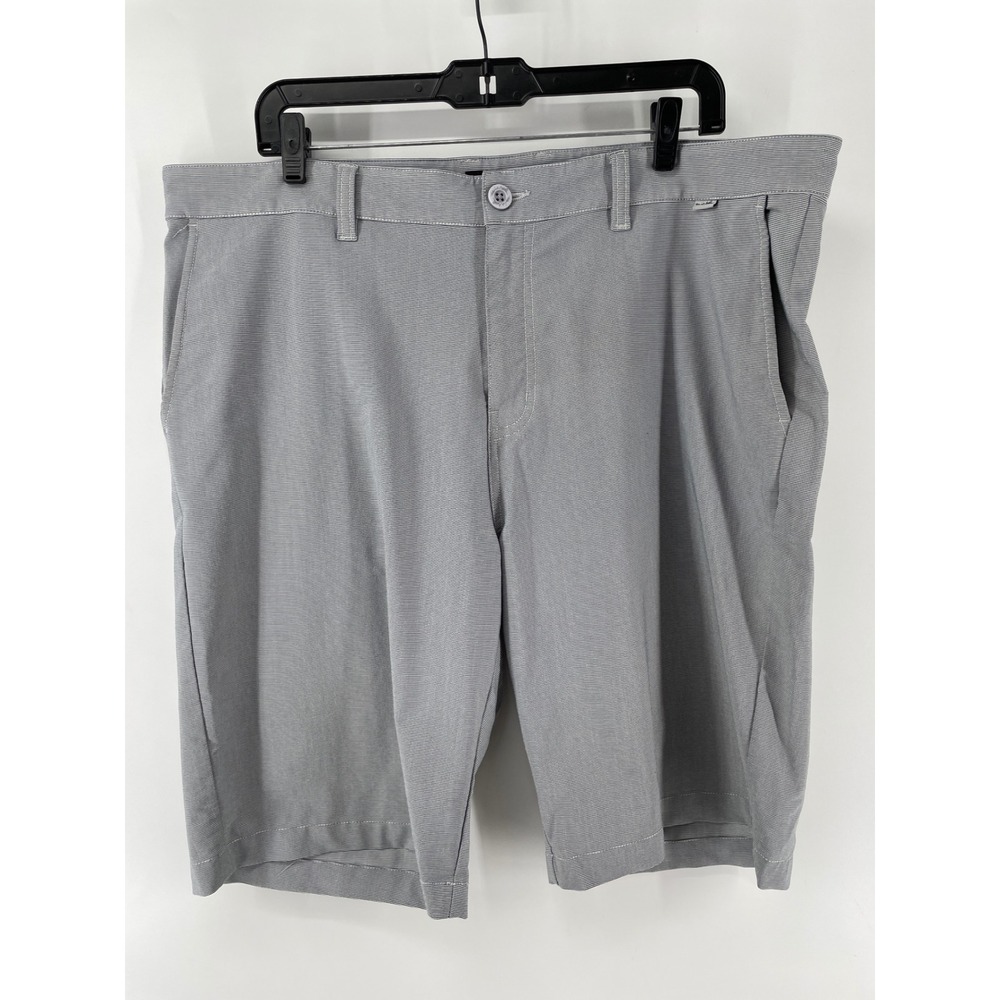 Travis Mathew Golf Shorts Mens 40 Grey Micro Stripe Stretch Athleisure Preppy